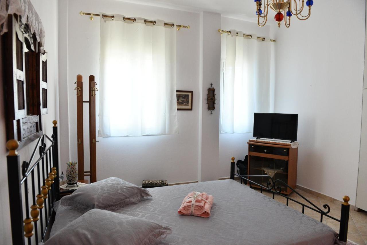 Κυκλαδίτικη Βίλα Στην Παραλία Αντώνηδες, Κύθνου Kíthnos Exterior foto